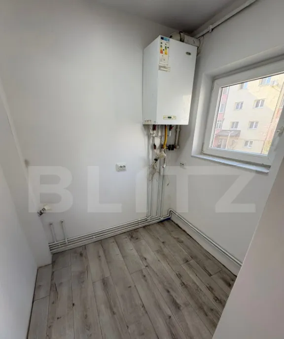 Garsoniera de vanzare 26 mp etajul 1 Calea Moldovei