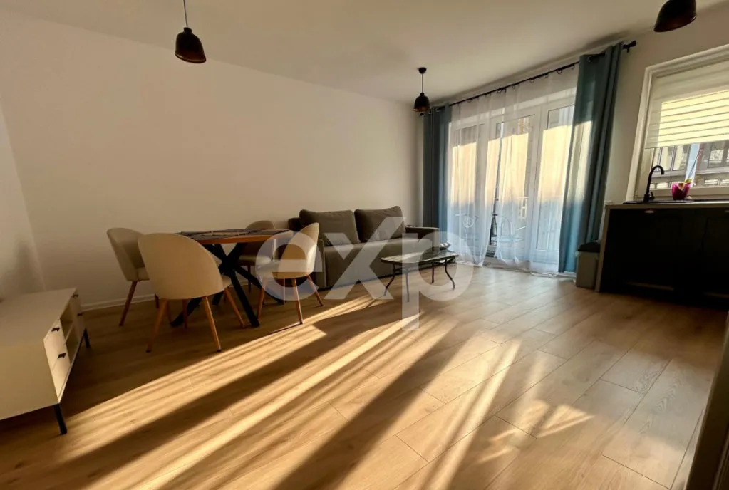 Studio 2 camere Coresi - Qualis 1 Parcare Balcon 5 mp