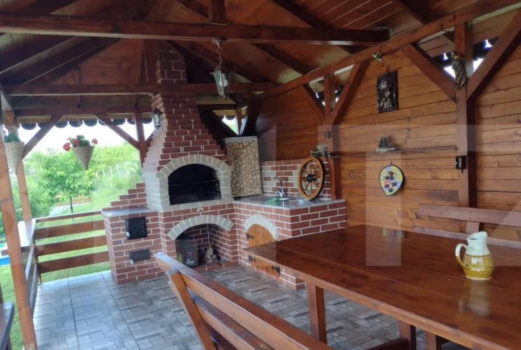 Casa ultrafinisata la intrare in Chinteni