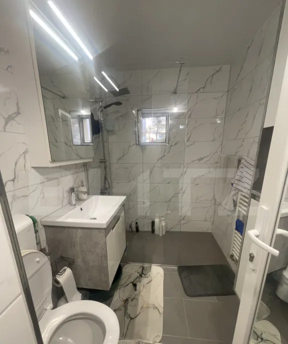 Apartament 3 camere 68 mp zona Dumbrava