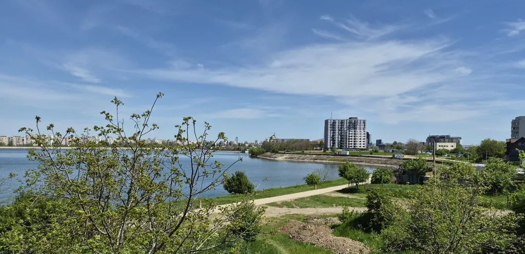 Cladire S P 3 M 1762 18 mp 350 mp mansarda teren 16