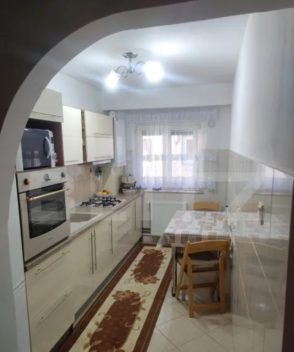 Apartament cu parcare zona Horea