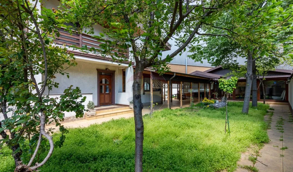 Vila 300mp teren 500mp Eroii Revolutiei Afterschool