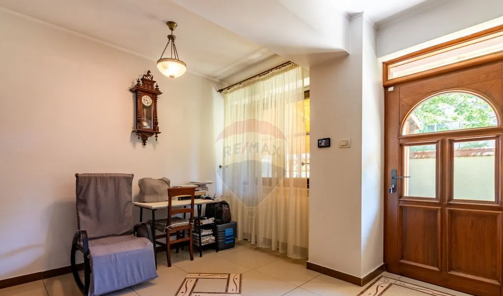 Vila 300mp teren 500mp Eroii Revolutiei Afterschool