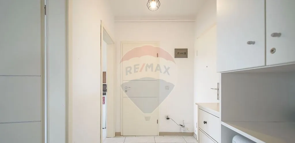 Garsoniera decomandata cu loc de parcare Avantgarden