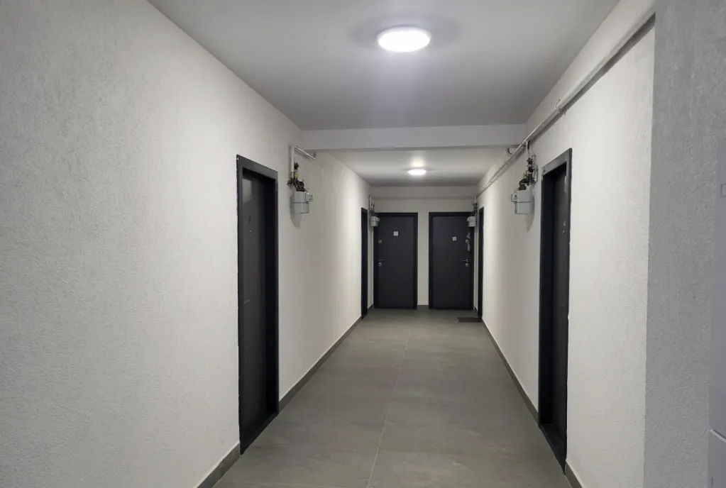 Apartament cu o camera loc de parcare si gradina mutare ime