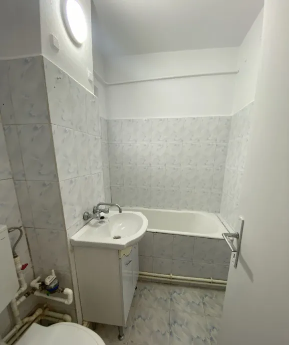 Apartament 3 camere Decomandat Casa de cultura Parcare