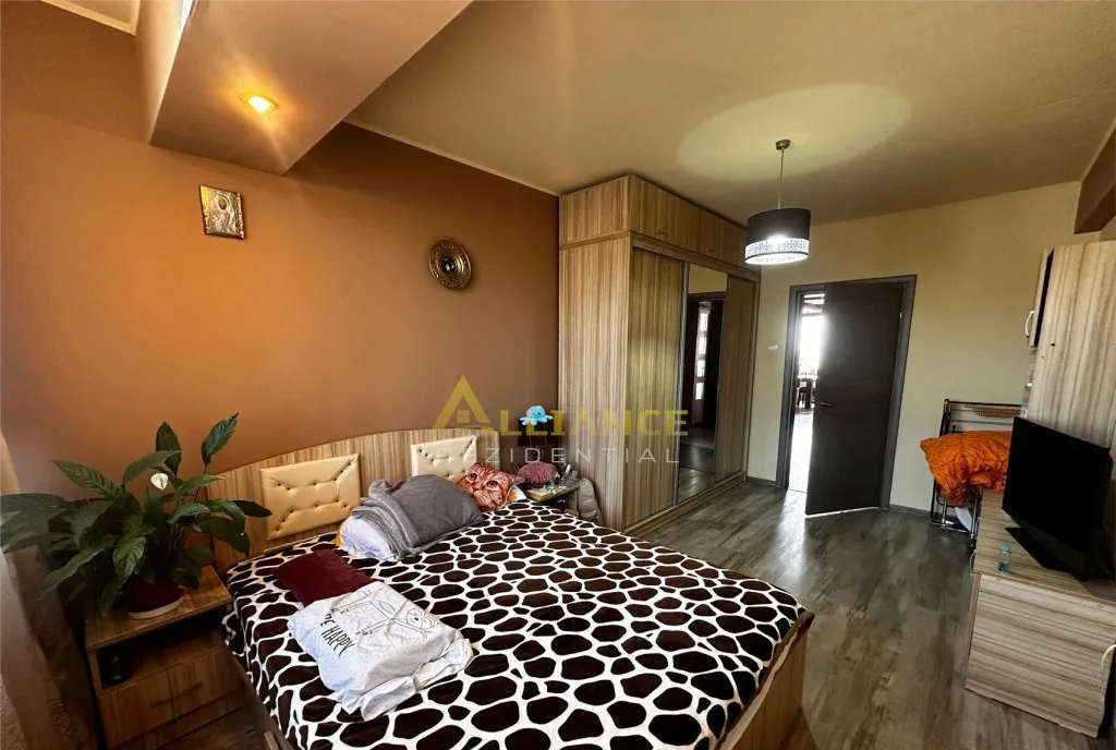 Grand Arena Apartament 3 camere boxa