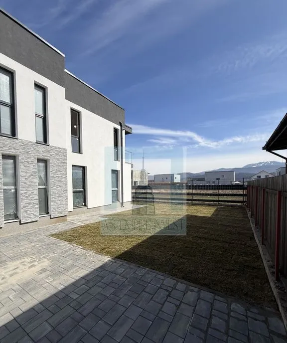 Casa noua moderna - Cristian Brasov 145 mp uti