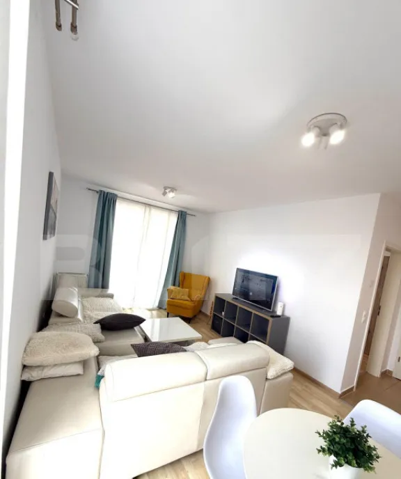 Casa tip P 1 cu 2 apartamente pe strada George Calinesc