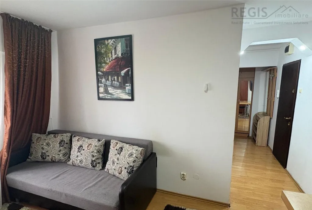 Garsoniera de inchiriat blocul Onix