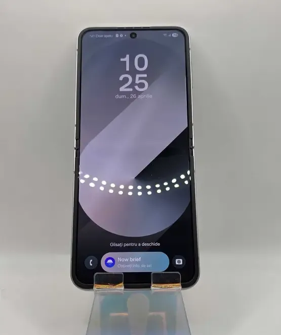 Samsung Z Flip 6