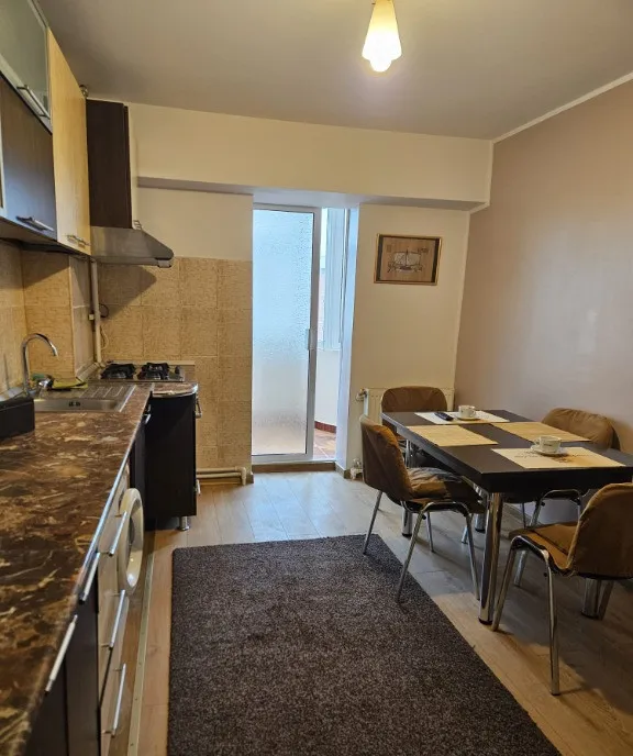 Se inchiriaza apartament 2 camere lux 60 m2 super zona Centrala