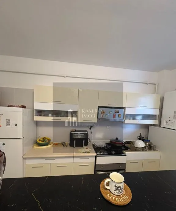 Apartament 2 camere metrou Aparatorii Patriei 5 min/loc p