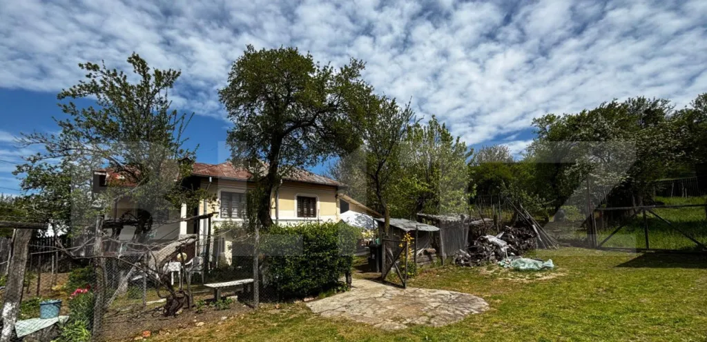 Casa de vacanta 4200 mp teren panorama superba sat