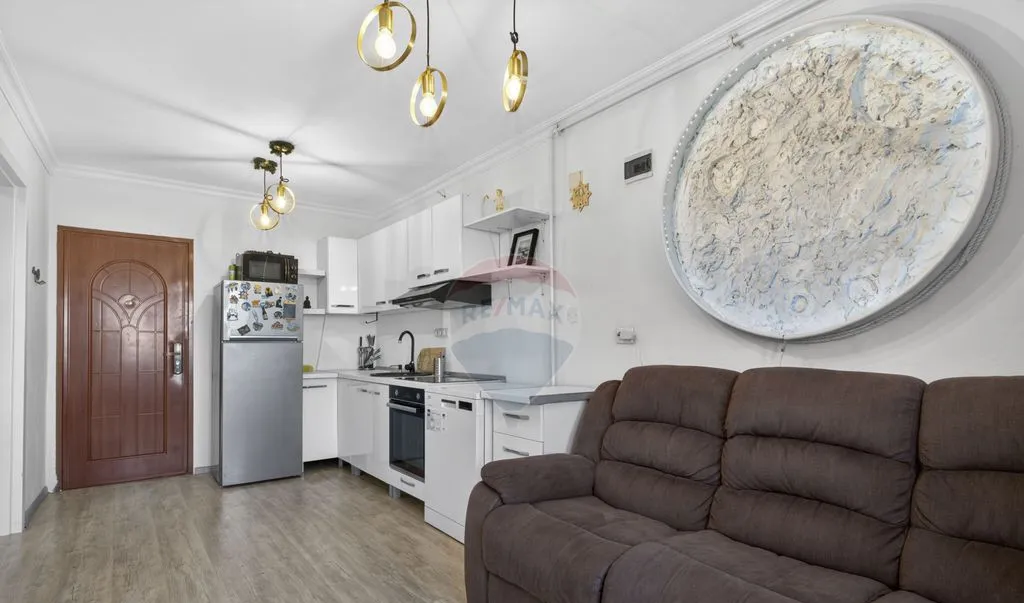 Apartament cu 2 camere de vanzare in zona Bujac comisi