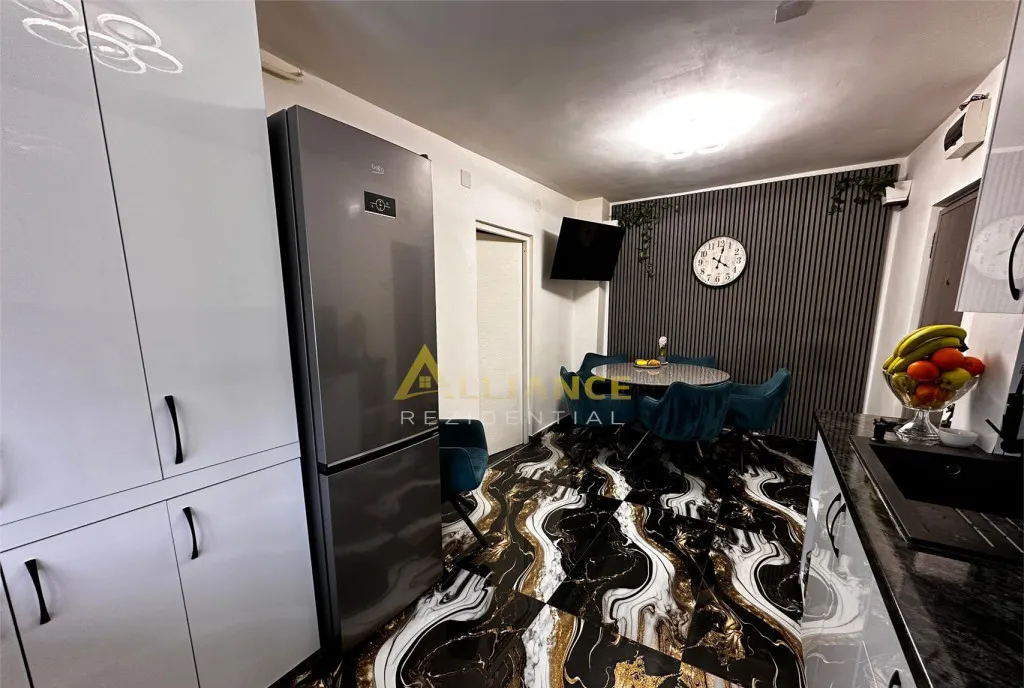 Apartament 2 camere decomandat Baicului 53 4 mp