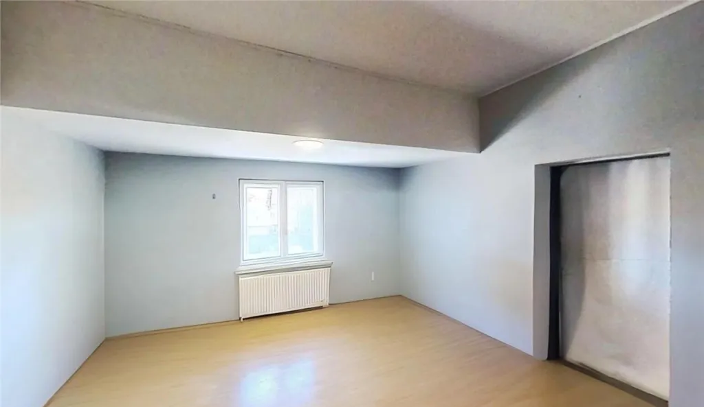 Spatiu de productie 840mp fotovoltaice trifazic birouri 728