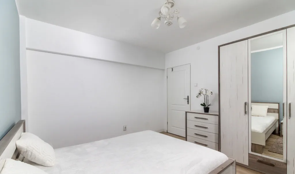 Apartament Zorilor umf cu 1 camera bloc dupa 2000 etaj 2