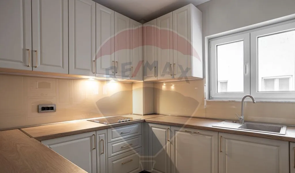 Apartament elegant cu 3 Camere in Zona Subcetate