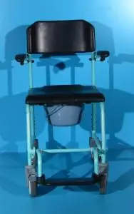 Scaun cu WC si rotile invalizi - Meyra