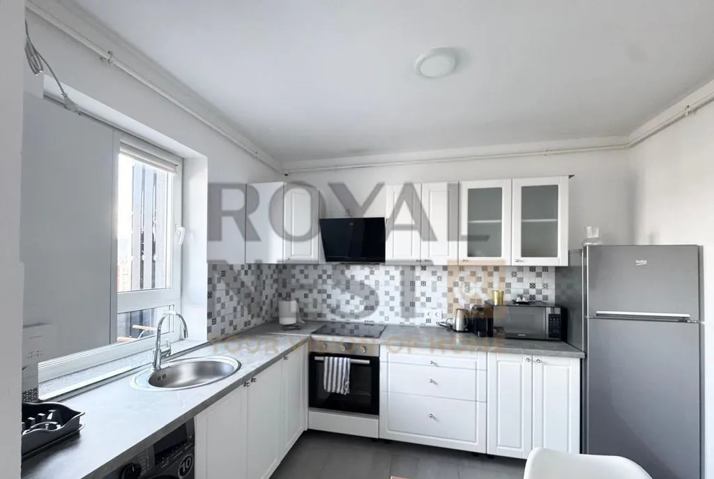 De inchiriat apartament cu 2 camere in Avantgarden3