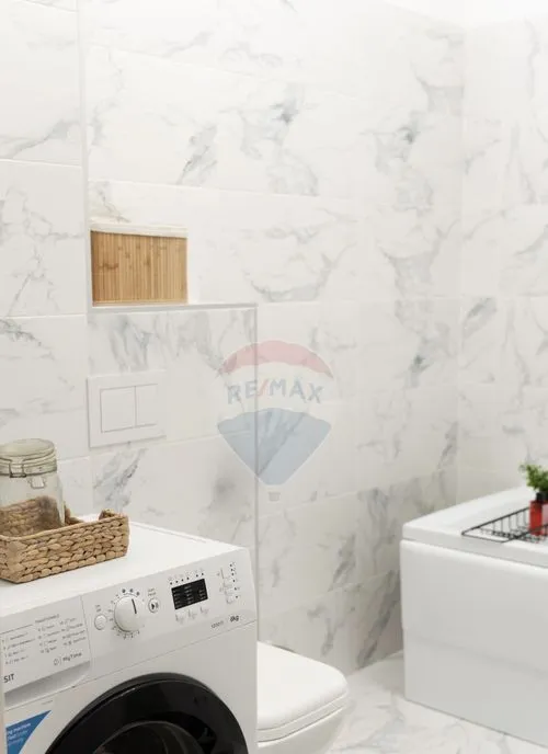 Apartament 2 camere Prima inchiriere Parcare Bulev