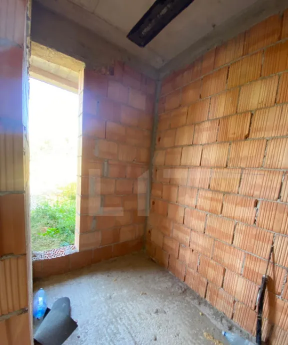 Casa de vis in Vlaha cu parau privat in curte - aproape