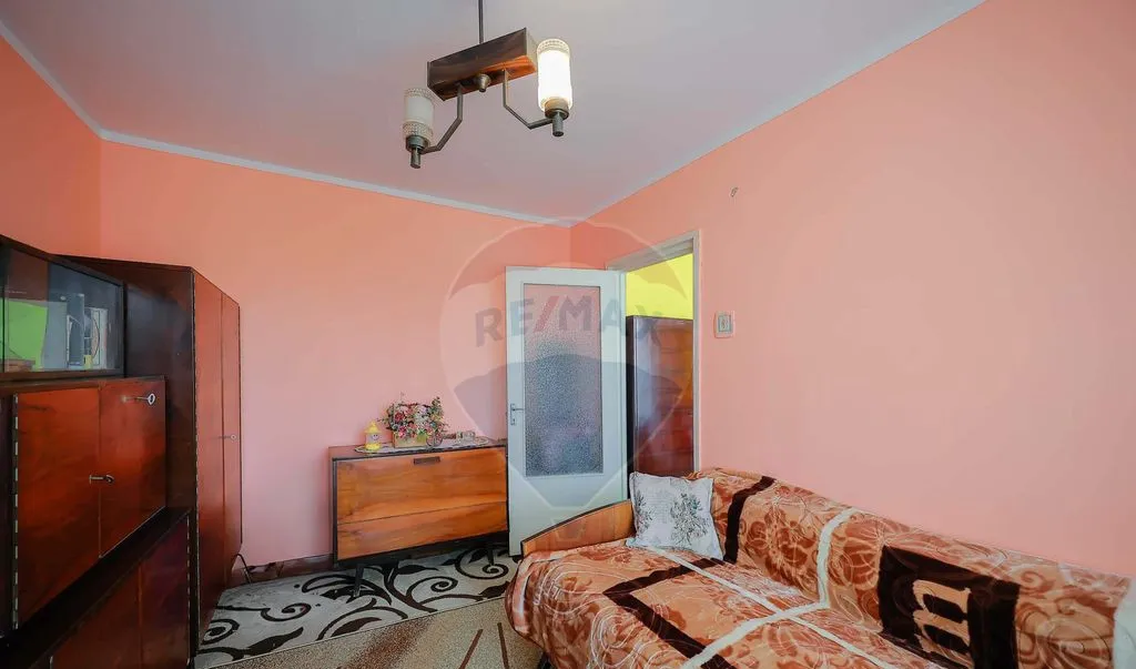 Apartament 2 camere de vanzare - Str Aluminei