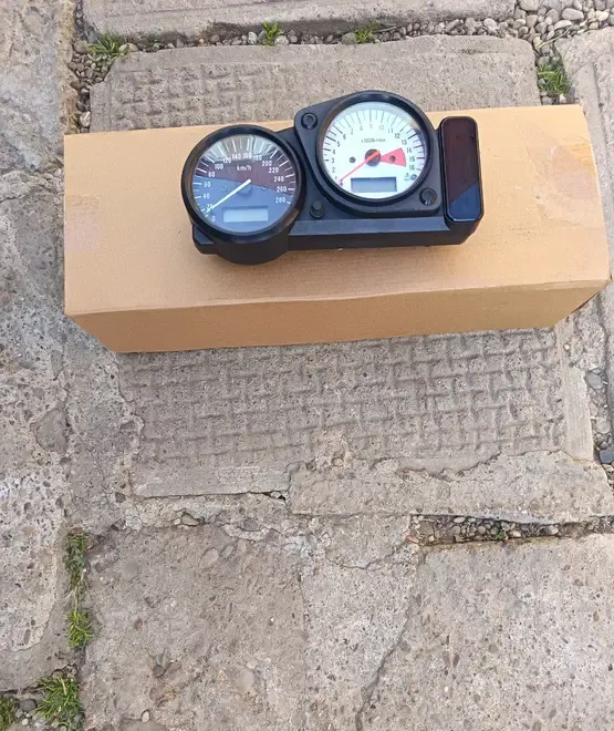 BORD suzuki gsxr 600 SRAD