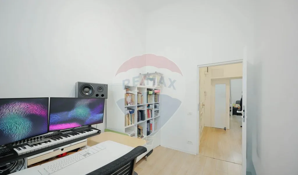Apartament cu 3 camere de vanzare ultracentral