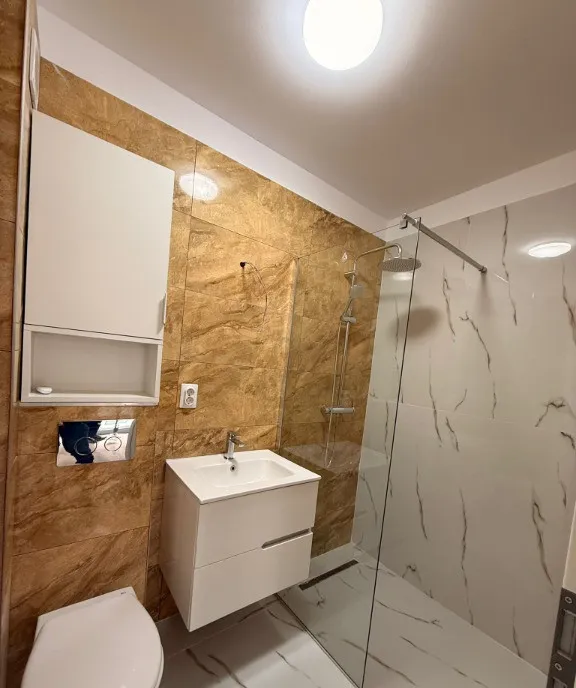 Apartament 3 camere Sesu de sus