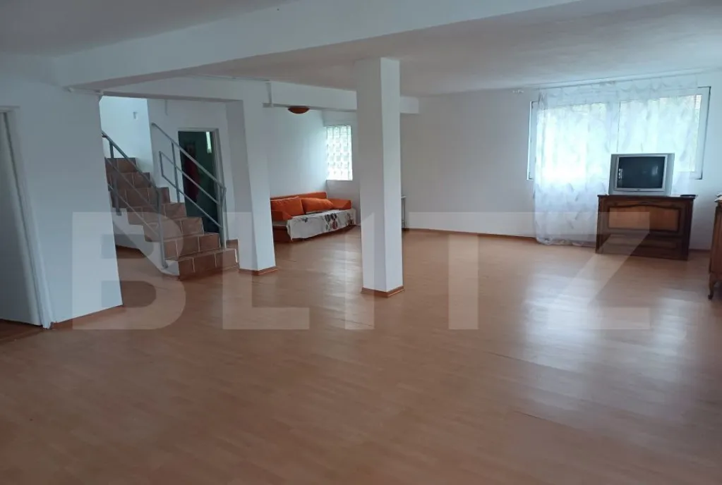 Casa P 1 cu 5 dormitoare zona Arcani