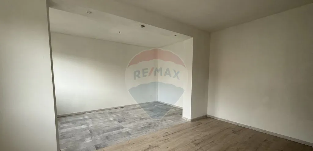 Apartament 2 camere semifinisat - Cartier isr Rasnov