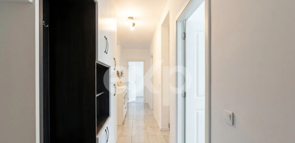 Apartament cu 3 camere Etaj 1 decomandat Trivale Pites