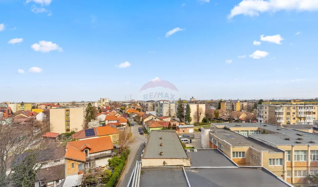 Apartament cu 3 camere de vanzare in zona Aurel Vlaicu