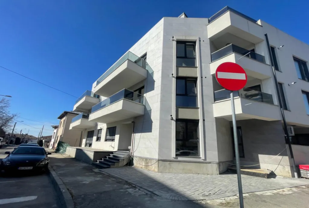 Apartament 3 camere 88 40 mp zona Siloz loc de parcare in