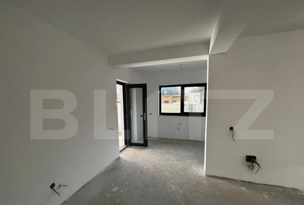 Casa parter 121 mp 2 dormitoare 331 mp teren Leamna de J