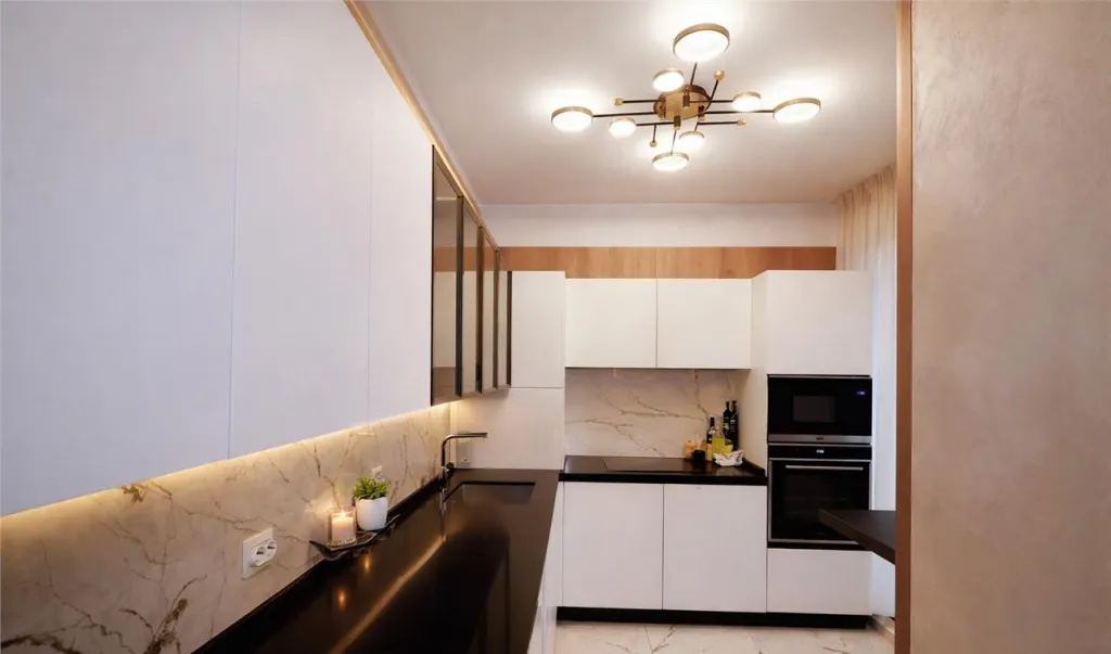 Penthouse Qualis Tractorul Brasov terasa panoramica 3 balcoa