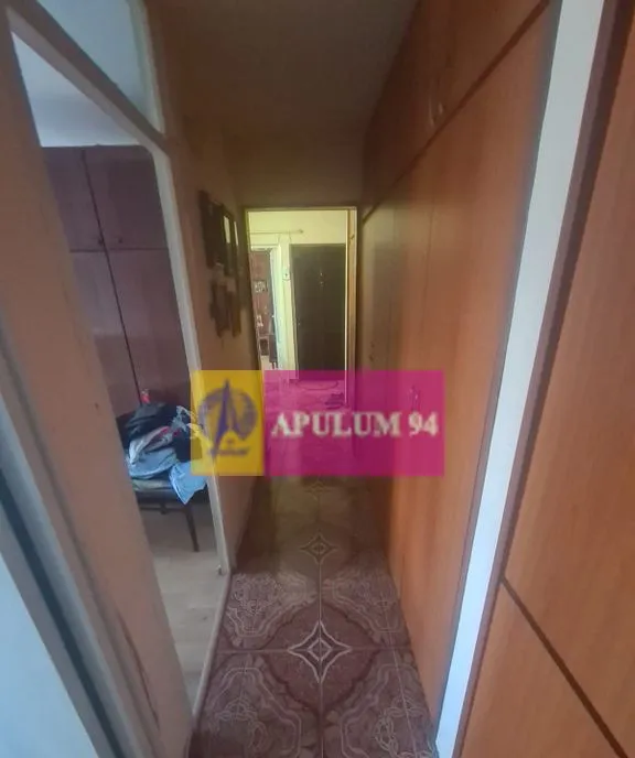 Apartament cu 3 camere de vanzare in Campina Zona Centrala
