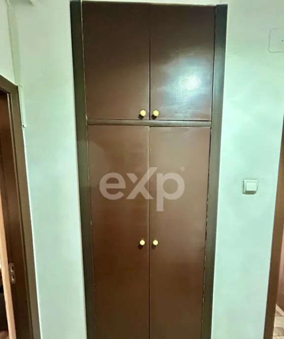 Apartament cu 3 camere de vanzare - zona Calea Bucuresti