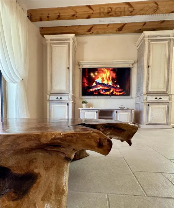 Casa de 4 camere zona Tractorul