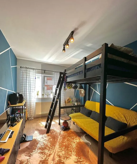 Apartament 3 camere decomandat Kristal Residence Sector 4