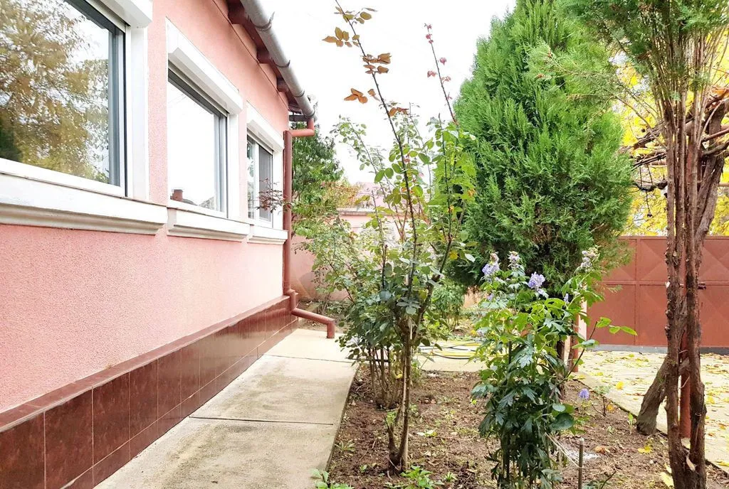 Casa / Vila cu 6 camere de vanzare