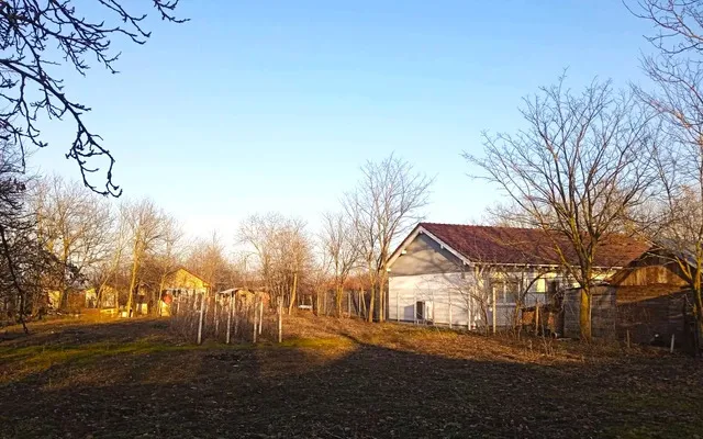Teren de Vanzare in Razvani Lehliu-Gara