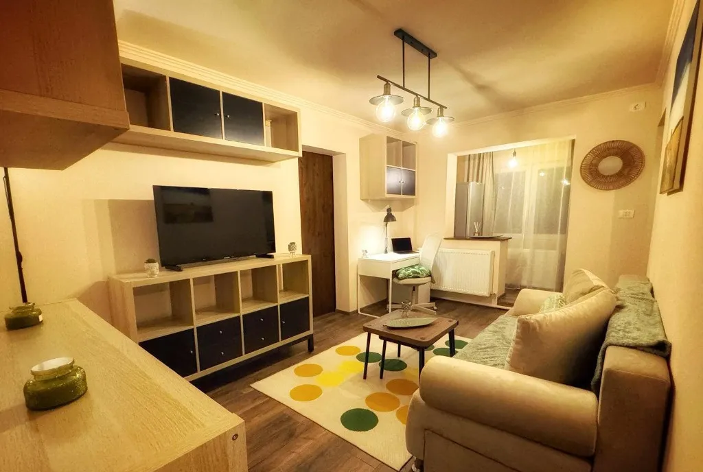Apartament 2 camere zona Piata Mihai Viteazul