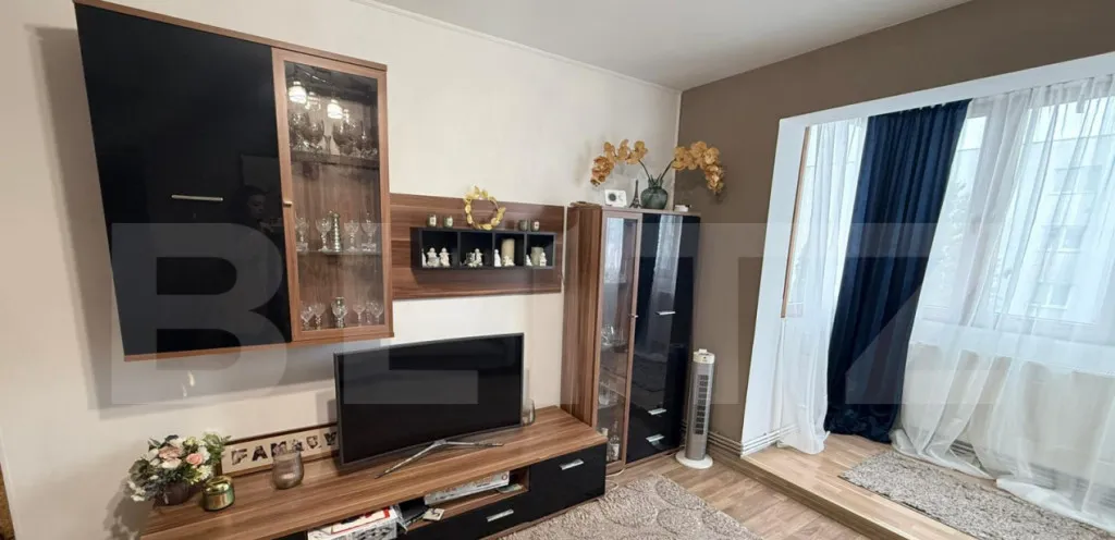 3 camere mobilat/utilat complet 2 parcari