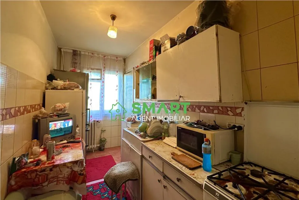 Apartament 2 camere decomandat Zona Aurel Vlaicu Arad