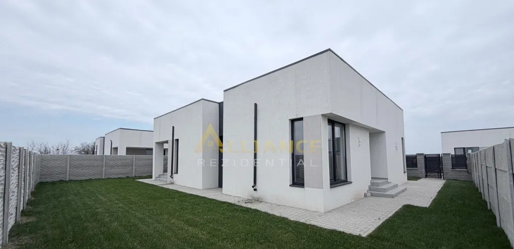 Casa 4 camere 2 bai 550mp teren