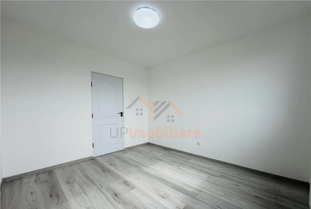 Apartament 2 camere decomandat tip an zona rogerius tr